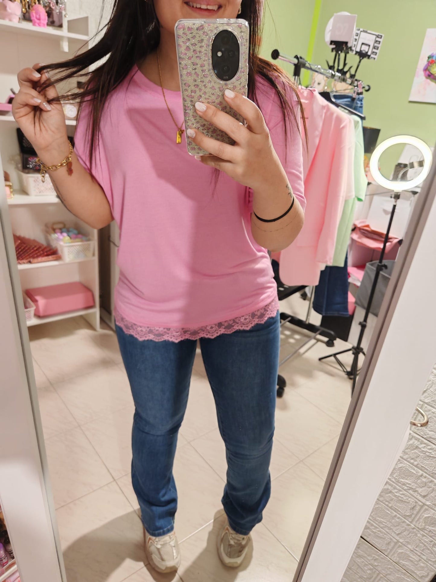 Camiseta Bajo Encaje Rosa LUM