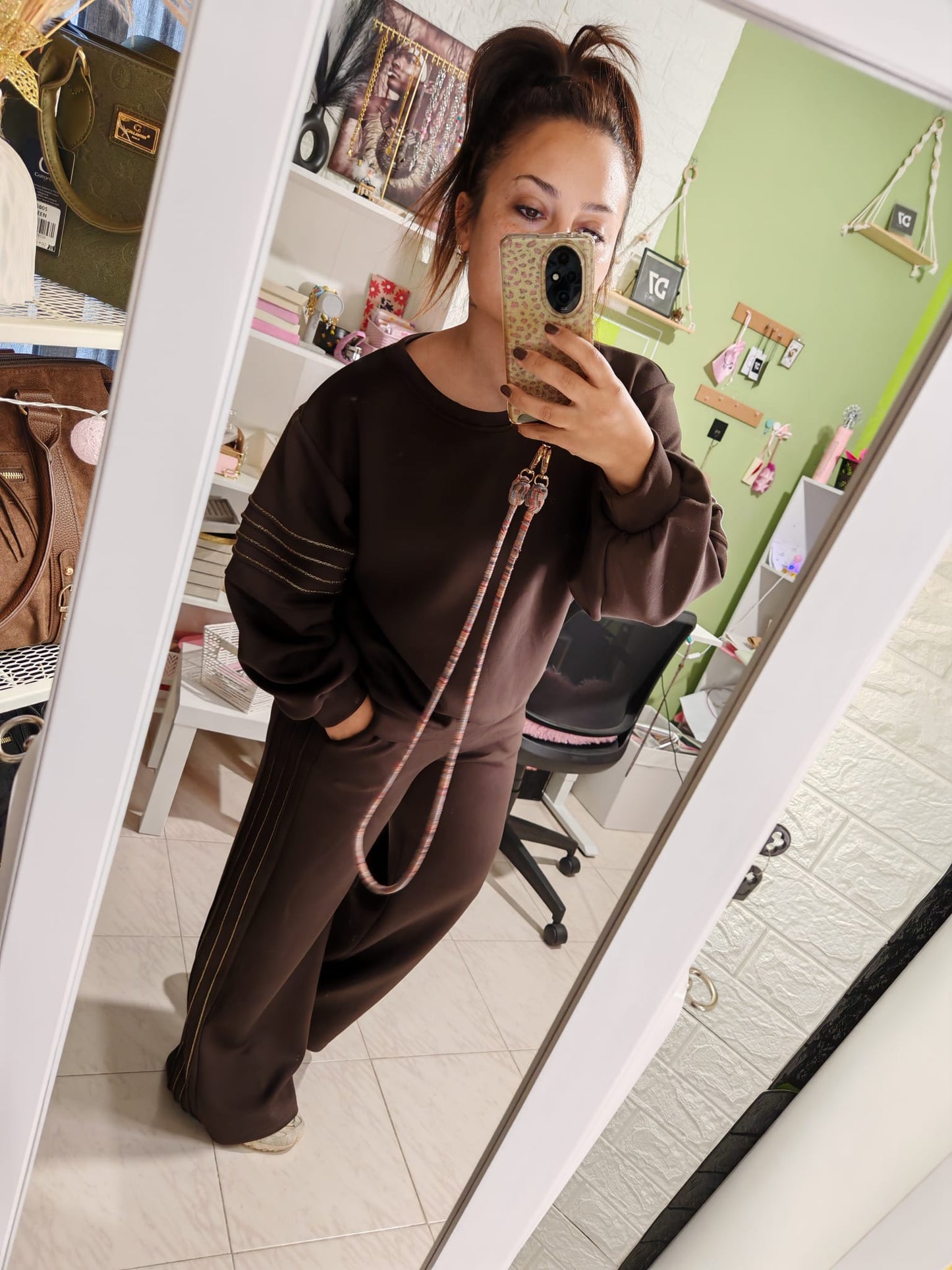 Sudadera Over Choco AMY