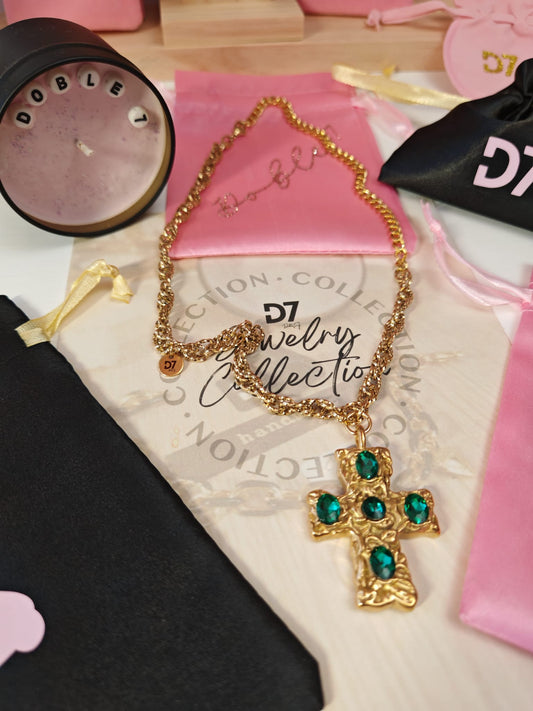 Collar Esmeralda D7