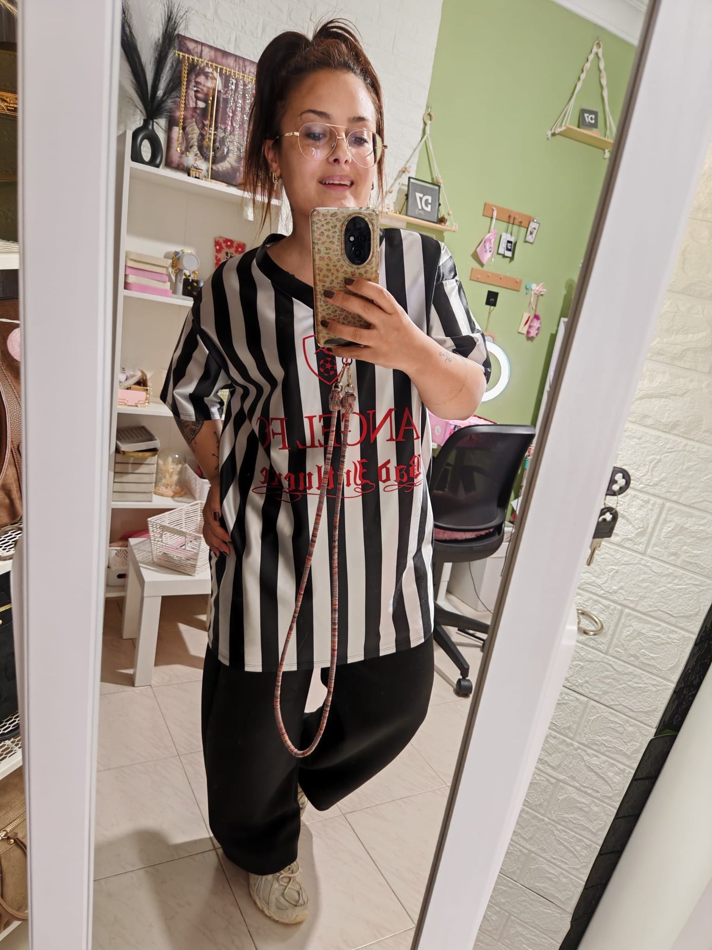 Camiseta Over Bad Influence Negro