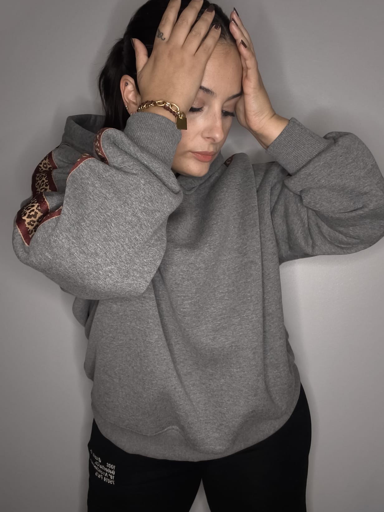 Sudadera Franjas Animal Print Gris - LUMINA