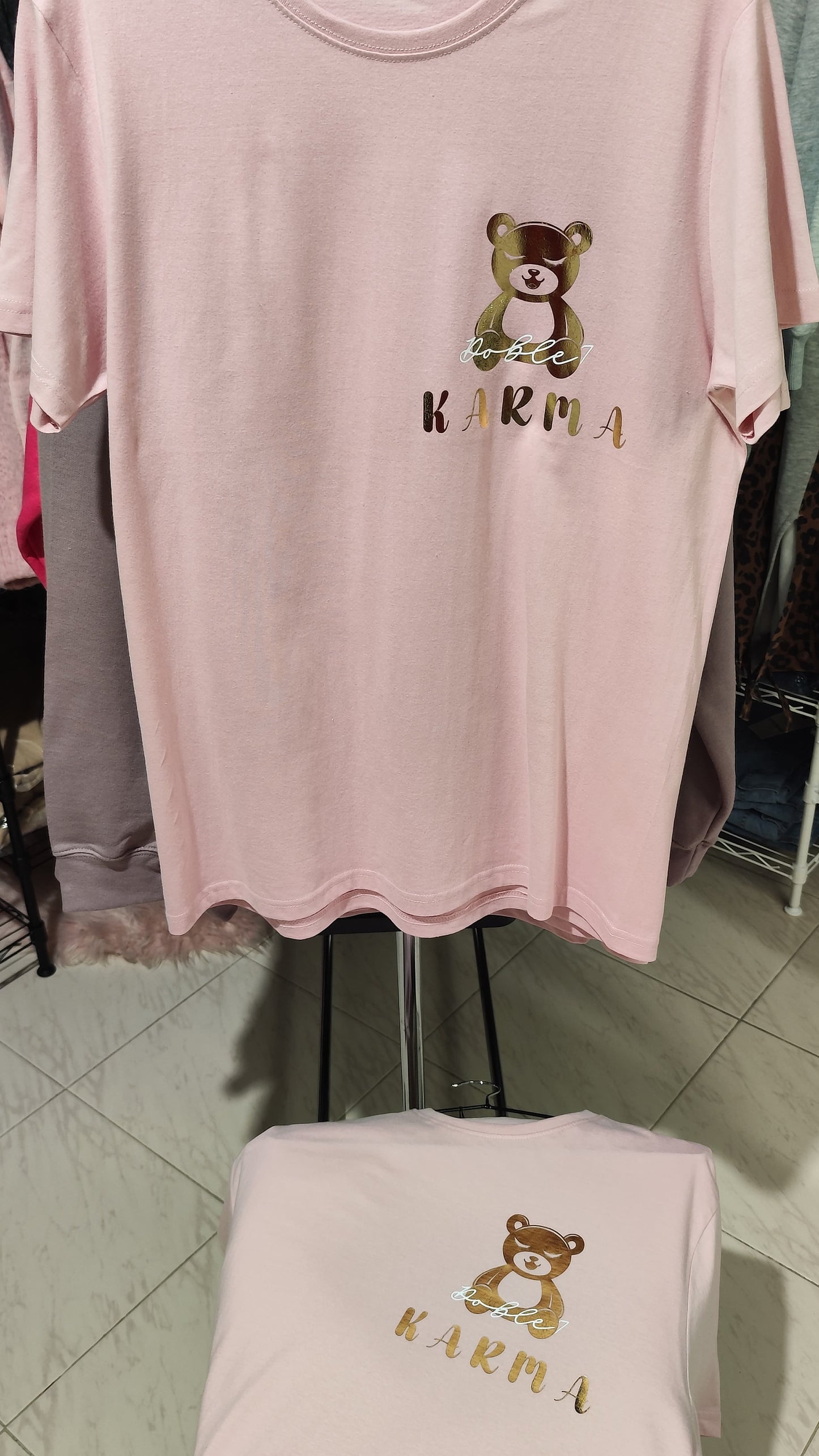 Camiseta Karma Bear D7 (Oro)