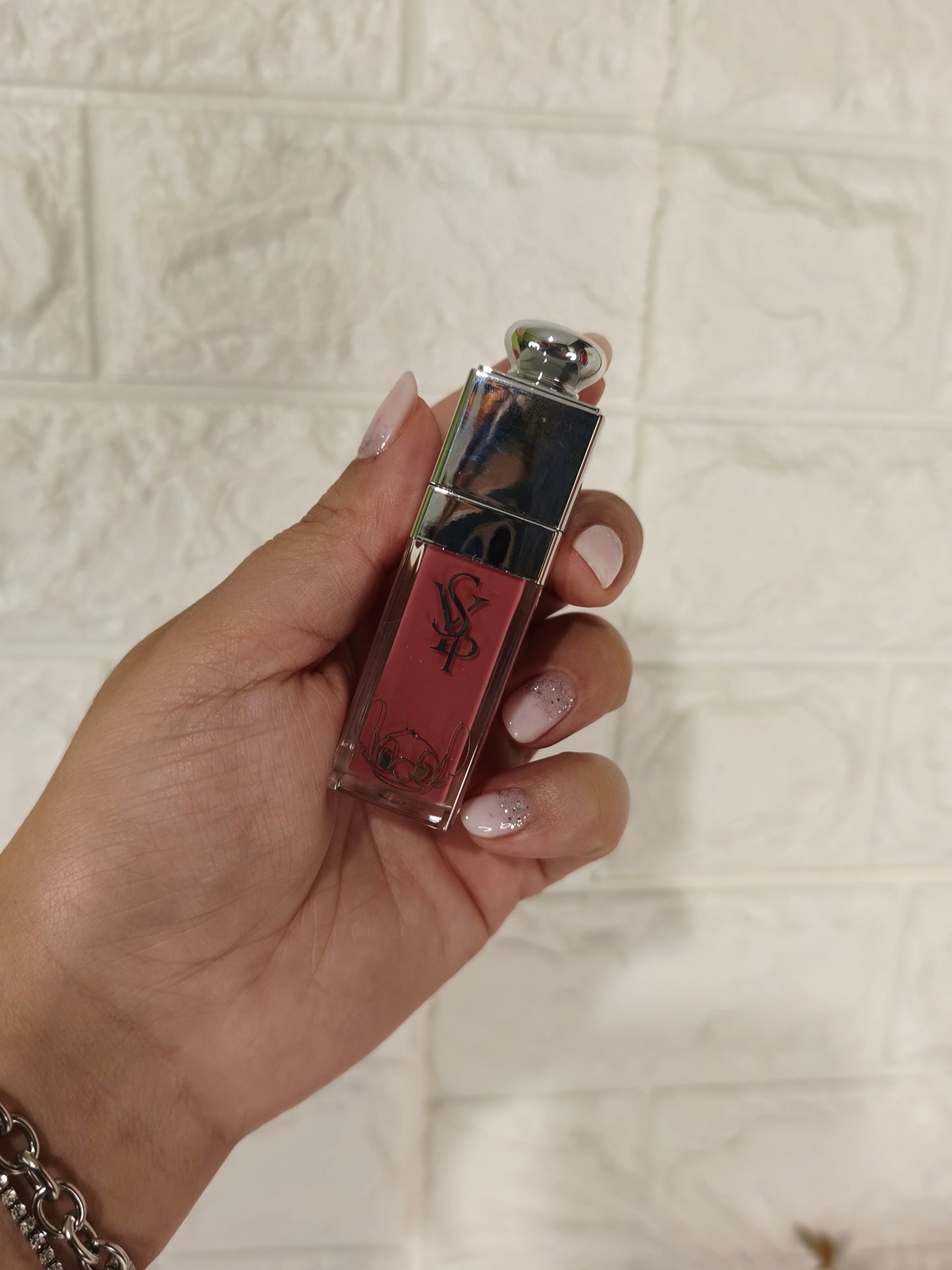 Lip Gloss Colores Edición Stitch