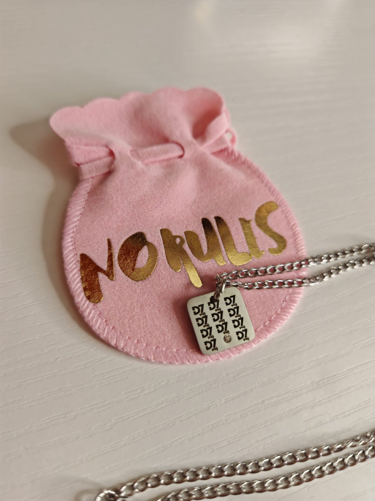 Collar D7 Plata