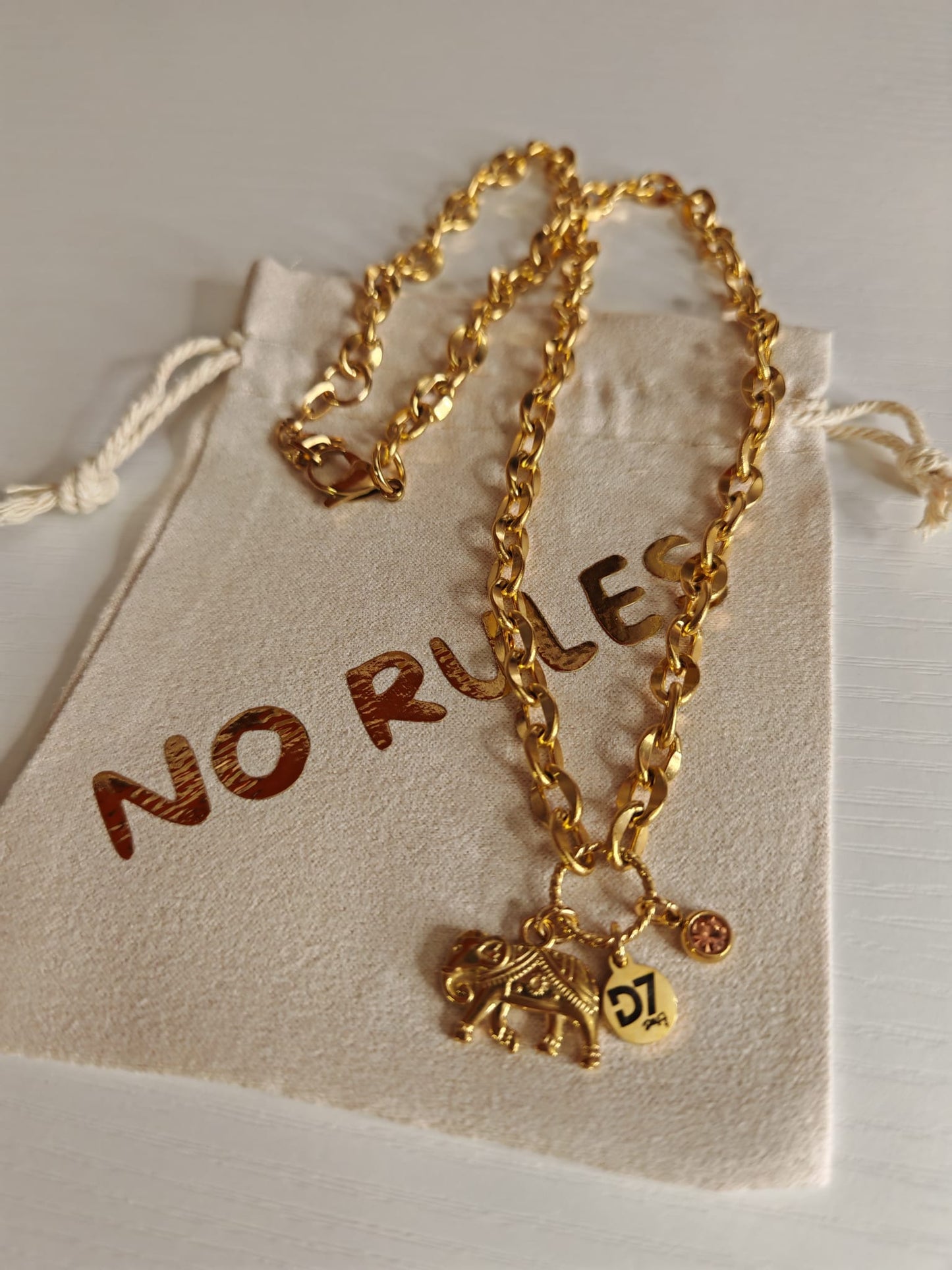 Collar Elefante NR