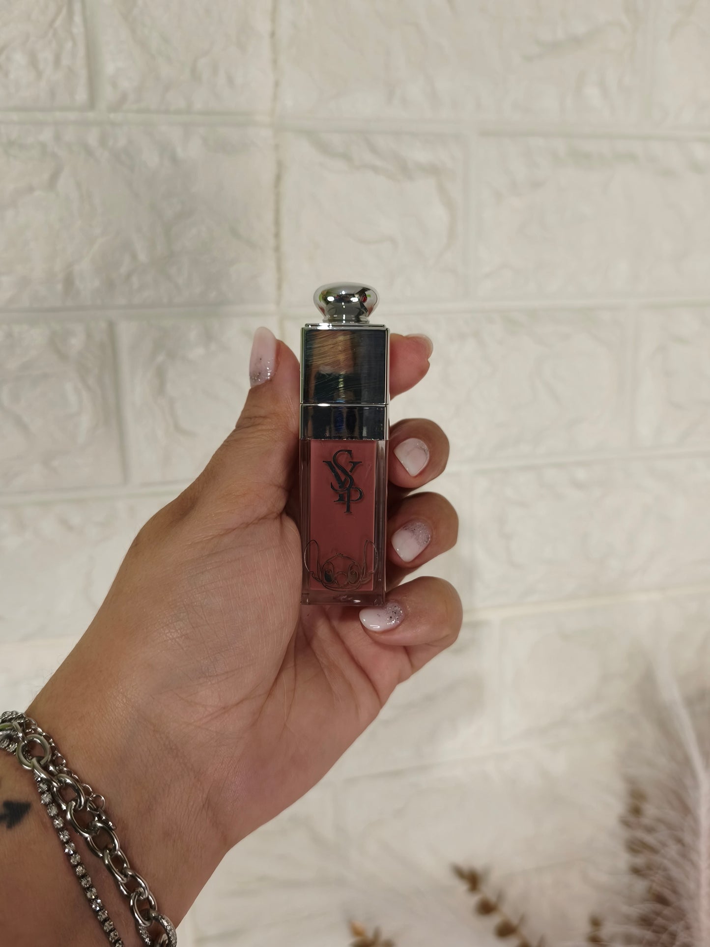 Lip Gloss Colores Edición Stitch