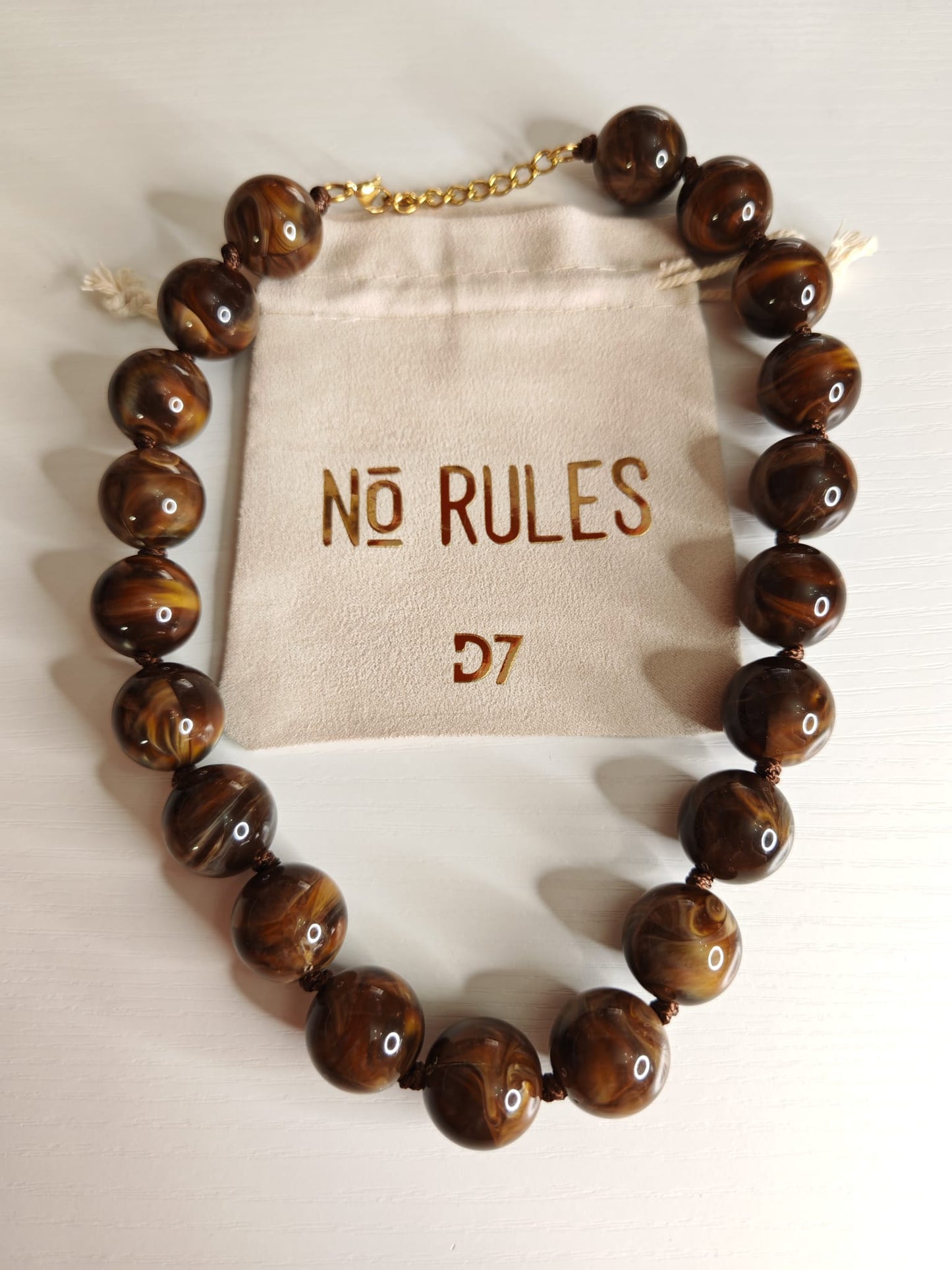 Collar Bolas Choco D7
