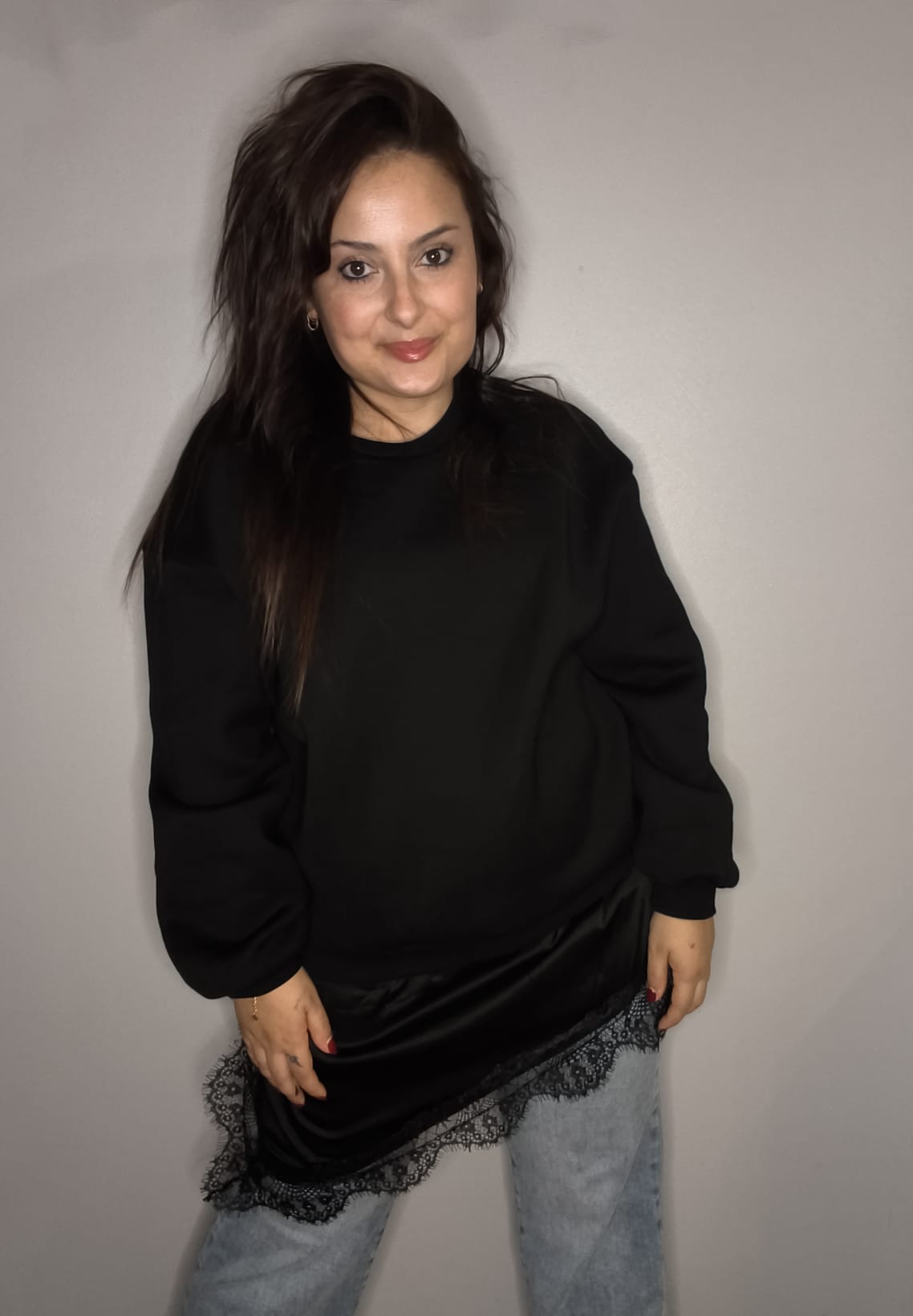 Sudadera Encaje Asimétrica LUMINA