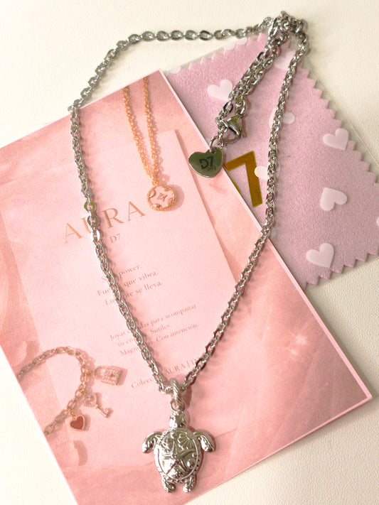 Collar Tortuga Lúmena – Colección AURA | D7