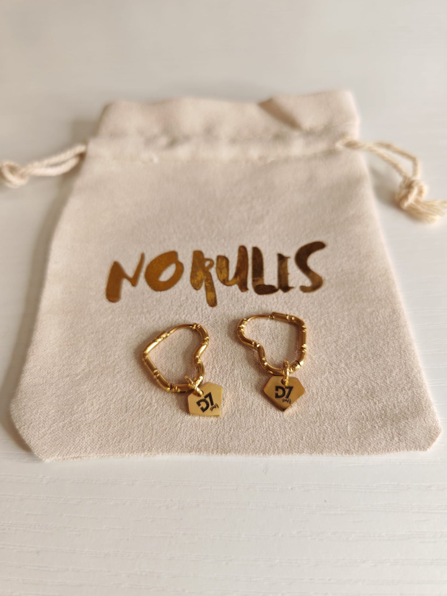 Pendientes Love NR